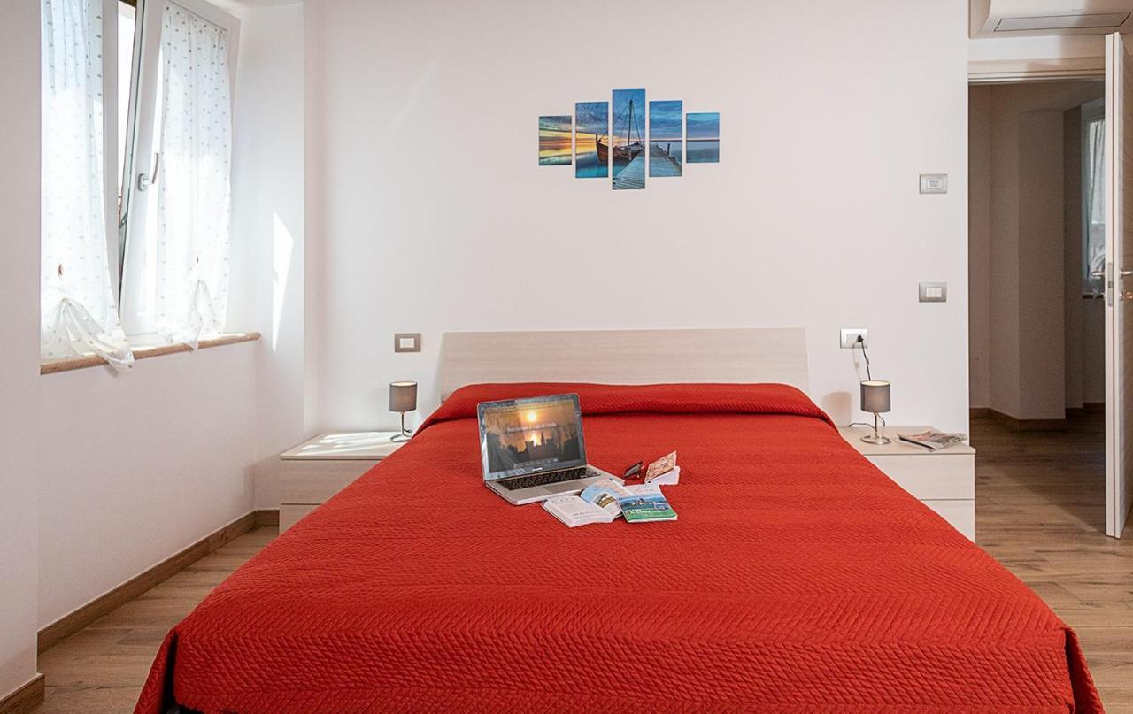 Vila Casa Rossa - Regarda Travel Bardolino Exteriér fotografie