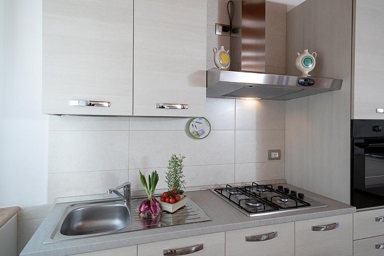 Vila Casa Rossa - Regarda Travel Bardolino Exteriér fotografie