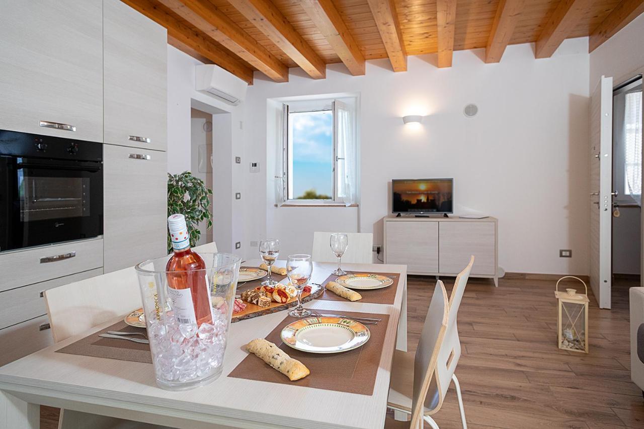 Vila Casa Rossa - Regarda Travel Bardolino Exteriér fotografie