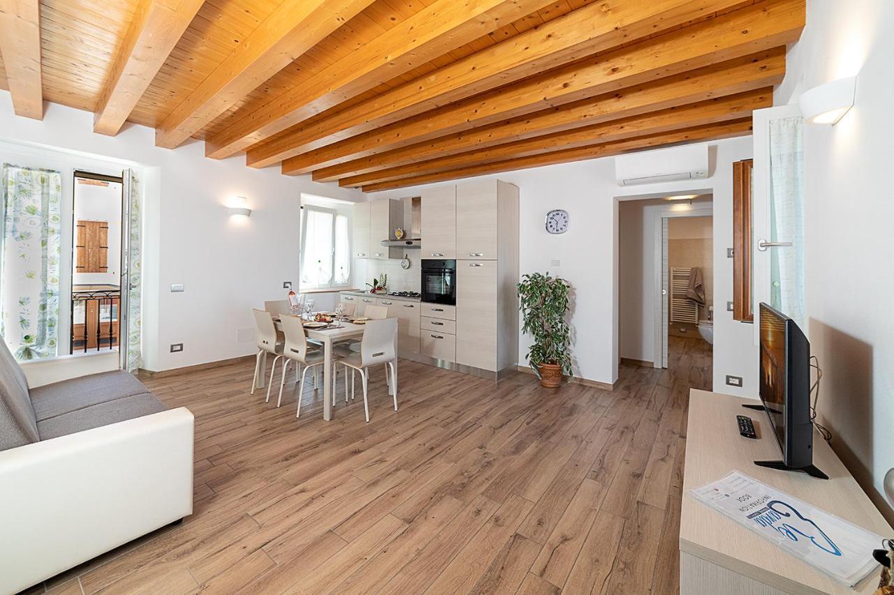 Vila Casa Rossa - Regarda Travel Bardolino Exteriér fotografie