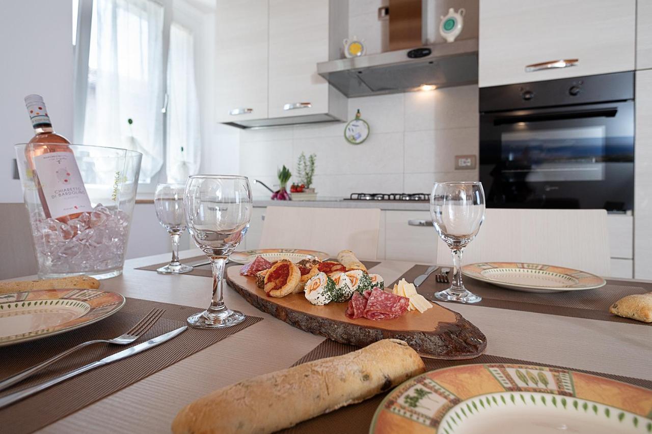 Vila Casa Rossa - Regarda Travel Bardolino Exteriér fotografie